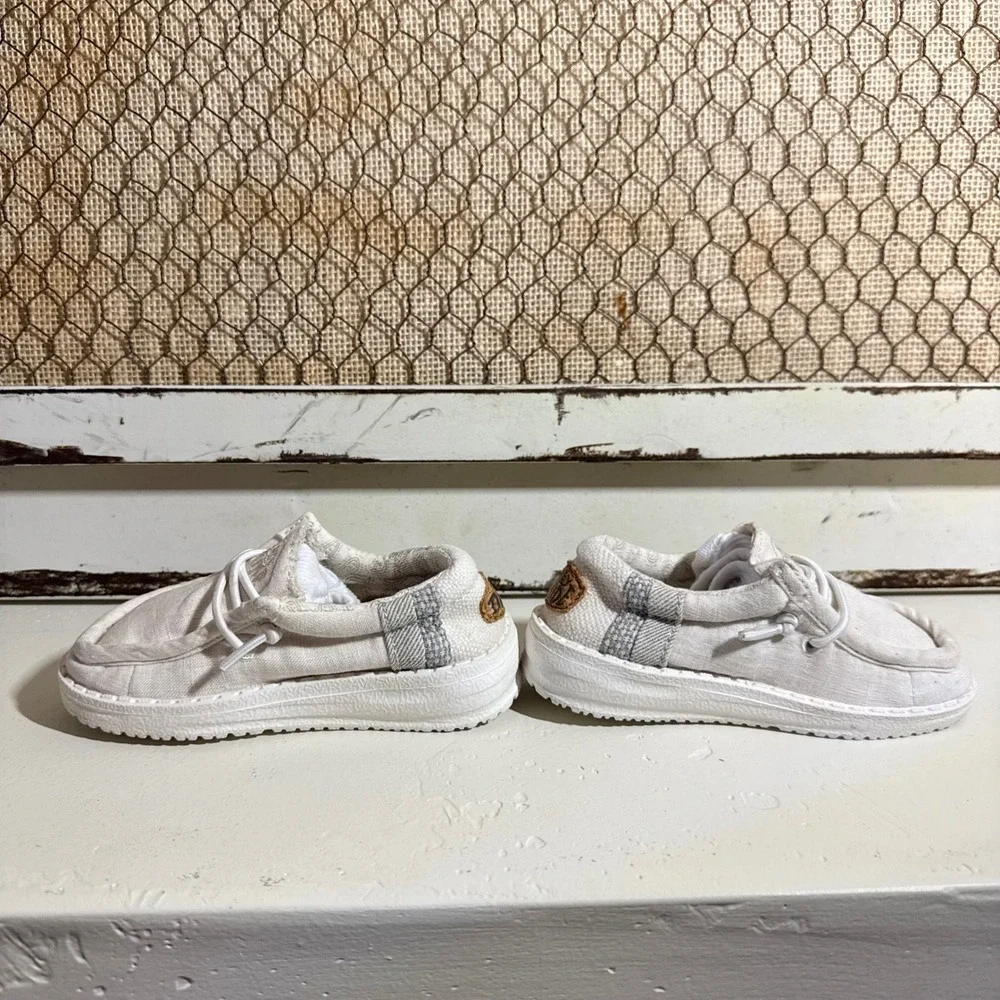 Hey Dude Shoes Wally Toddler Break Stitch White Canvas Slip On Loafers Size 6K